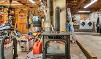 222 Main St, Alton, NH 03809
