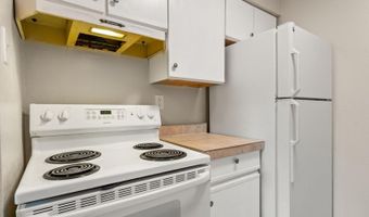 1601 Pennsylvania St NE Unit R16, Albuquerque, NM 87110