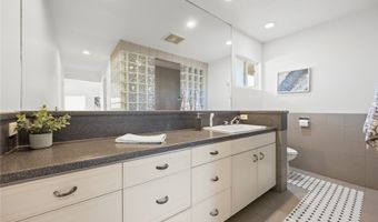 802 Pahumele Pl, Kailua, HI 96734