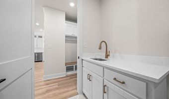 408 Dutton Ct, Barling, AR 72923