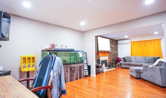 65 Williams Ave, Amityville, NY 11701