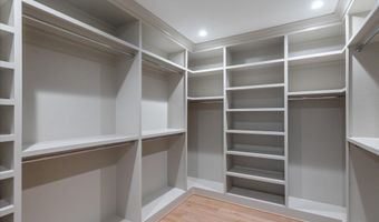 2929 N GREENCASTLE St, Arlington, VA 22207