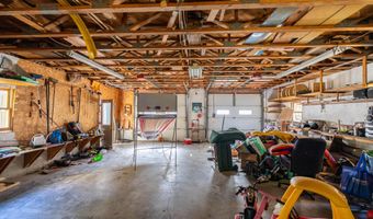 4 Howard Siding Ln, Abbot, ME 04406