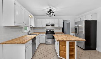 9 EATON Pl, Bear, DE 19701