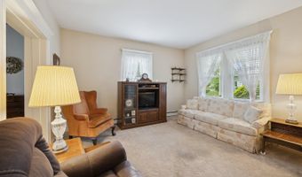 45 Crosby Ave, Albertson, NY 11507