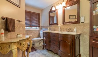 33 Carriage Way, North Providence, RI 02904