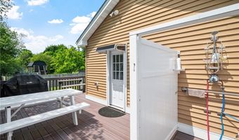 882 Point Judith Rd, Narragansett, RI 02882
