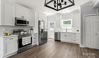 100 Boyette Dr B, Albemarle, NC 28001