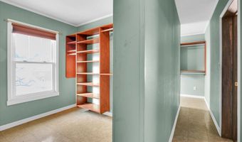 130 S Pine St, Arcola, IL 61910