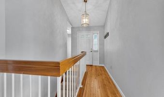 1738 Highview Circle Ct, Ballwin, MO 63021