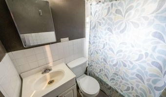 38 Somerset Rd E, Amityville, NY 11701