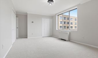 6641 WAKEFIELD Dr 703, Alexandria, VA 22307