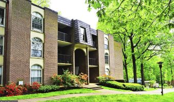 3318 WOODBURN VILLAGE Dr 32, Annandale, VA 22003