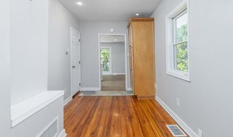 220 E WILLIAMS Ave, Barrington, NJ 08007