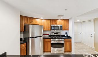 2220 FAIRFAX Dr 309, Arlington, VA 22201