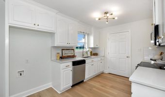 25073 Thach Rd, Athens, AL 35613