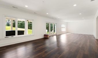 11 Crenshaw Ln 11, Andover, MA 01810