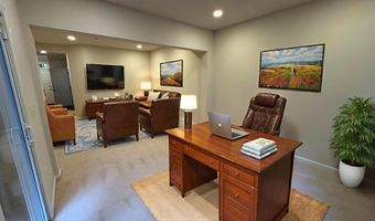 5025 MURTHA St, Alexandria, VA 22304