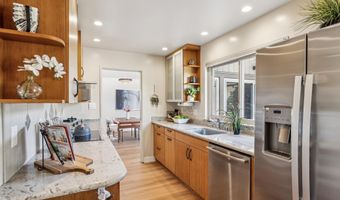 3150 Phoenix Ln, Alameda, CA 94502