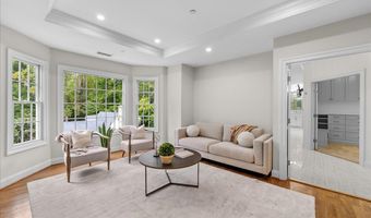9919 LOGAN Dr, Potomac, MD 20854