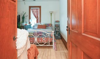 1003 N APPLETON St, Appleton, WI 54911