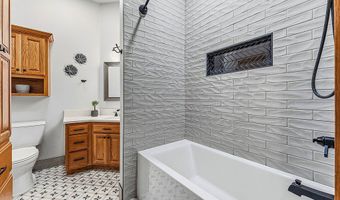 20 Syston Ln, Bella Vista, AR 72714