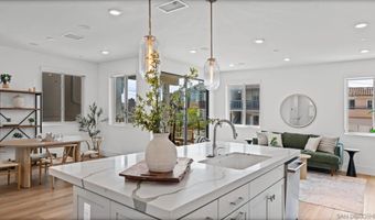 211 Chinquapin Ave, Carlsbad, CA 92008