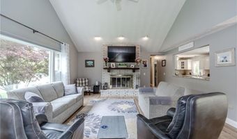 3 Blue Spruce Dr, Coventry, RI 02816