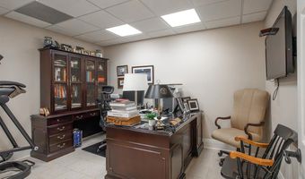 192 Lakeshore Dr, Albany, KY 42602