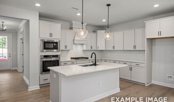 347 Queensferry Ln, Aberdeen, NC 28387