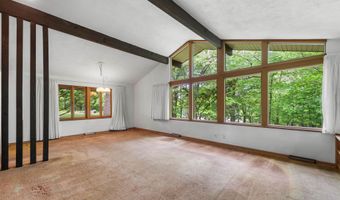 433 Westwood Dr, Ames, IA 50014