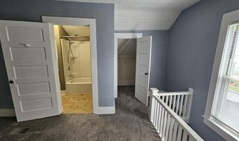 709 N Cedar St, Auburn, IN 46706