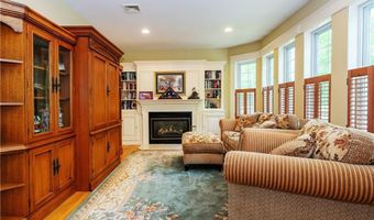 15 Justin Rd, East Greenwich, RI 02818
