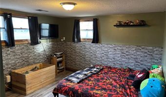 365 Spruce St E, Annandale, MN 55302