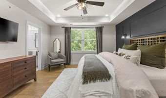 42460 MILDRED LANDING Sq, Ashburn, VA 20148
