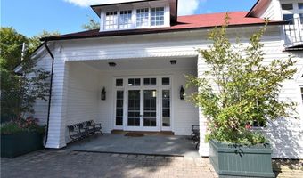 431 Bellevue Ave CH, Newport, RI 02840