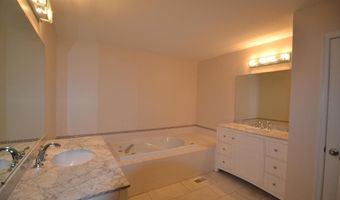 105 BOLTON Ct 156, Ambler, PA 19002