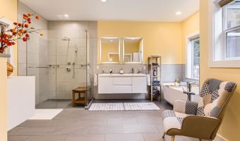15575 SW BRIGHTON Ct, Beaverton, OR 97007