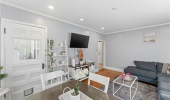 9 Youlden Ave, Cranston, RI 02910