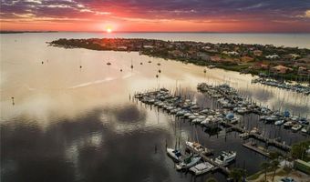 6604 DOLPHIN COVE Dr, Apollo Beach, FL 33572
