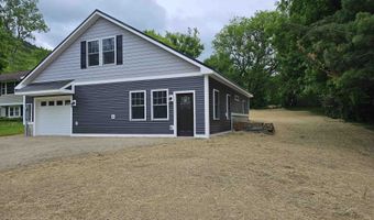 122 Devino Ln, Bristol, VT 05443