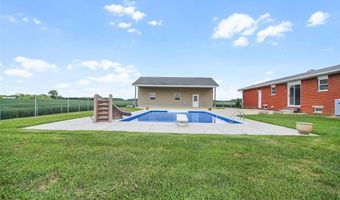 5102 Fosterburg Rd, Alton, IL 62002