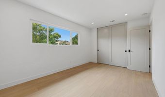 2610 Chestnut Ave, Carlsbad, CA 92010