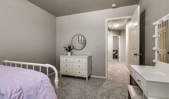 2006 W Greenleaf Ct, Bartlesville, OK 74006