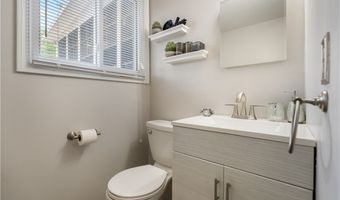 13795 Overcrest St NE, Alliance, OH 44601