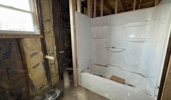 2520 W CHESTNUT Ave, Altoona, PA 16601