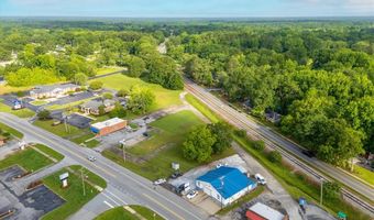 705 Anderson St, Belton, SC 29627