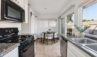 3434 Seabreeze Walk, Oceanside, CA 92056