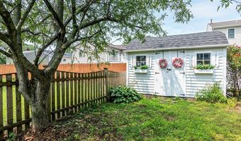 140 Carman St, Cranston, RI 02910