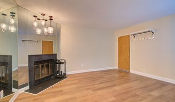 2100 N SCOTT St 101, Arlington, VA 22209